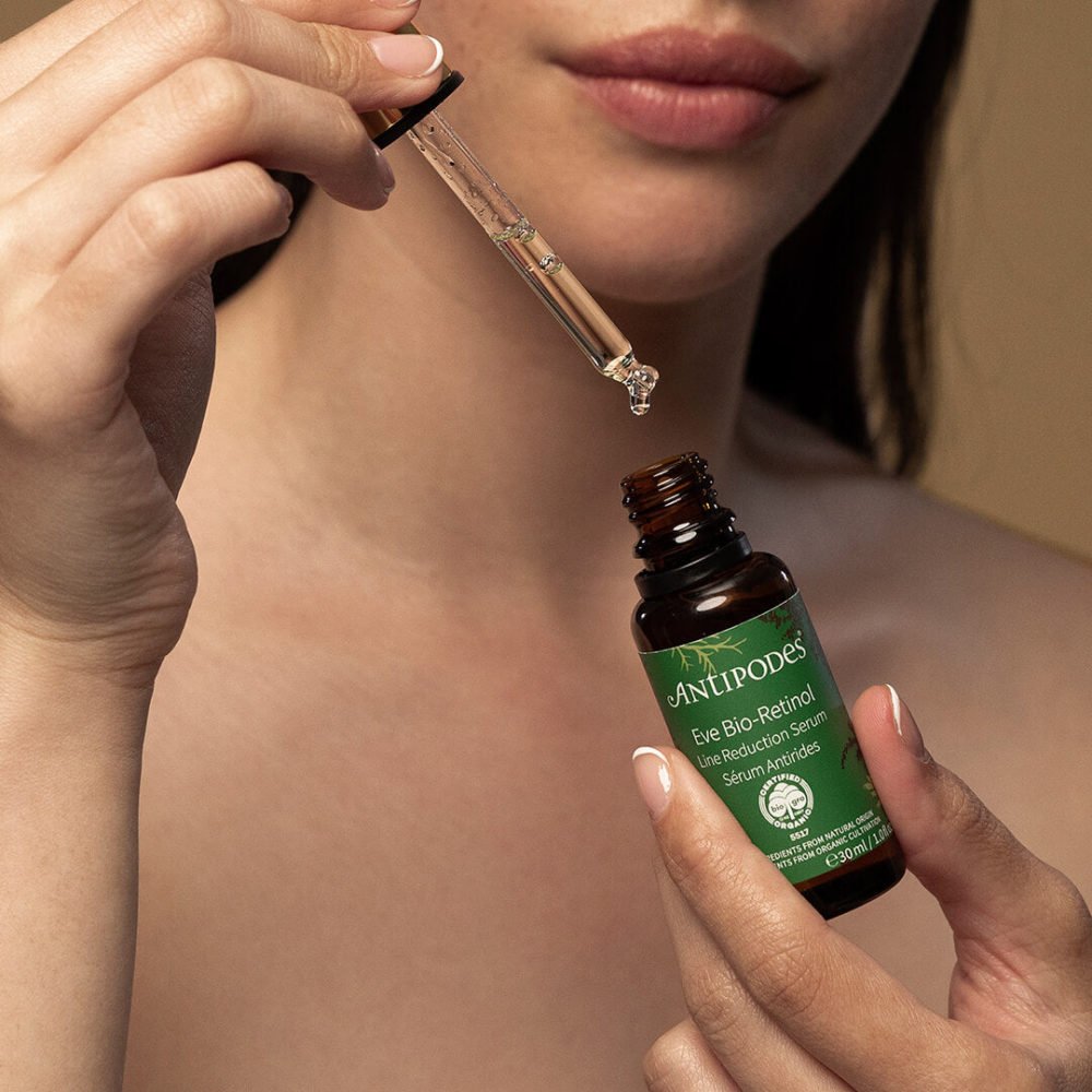 Eve Bio-Retinol Line Reduction Serum - Image 2