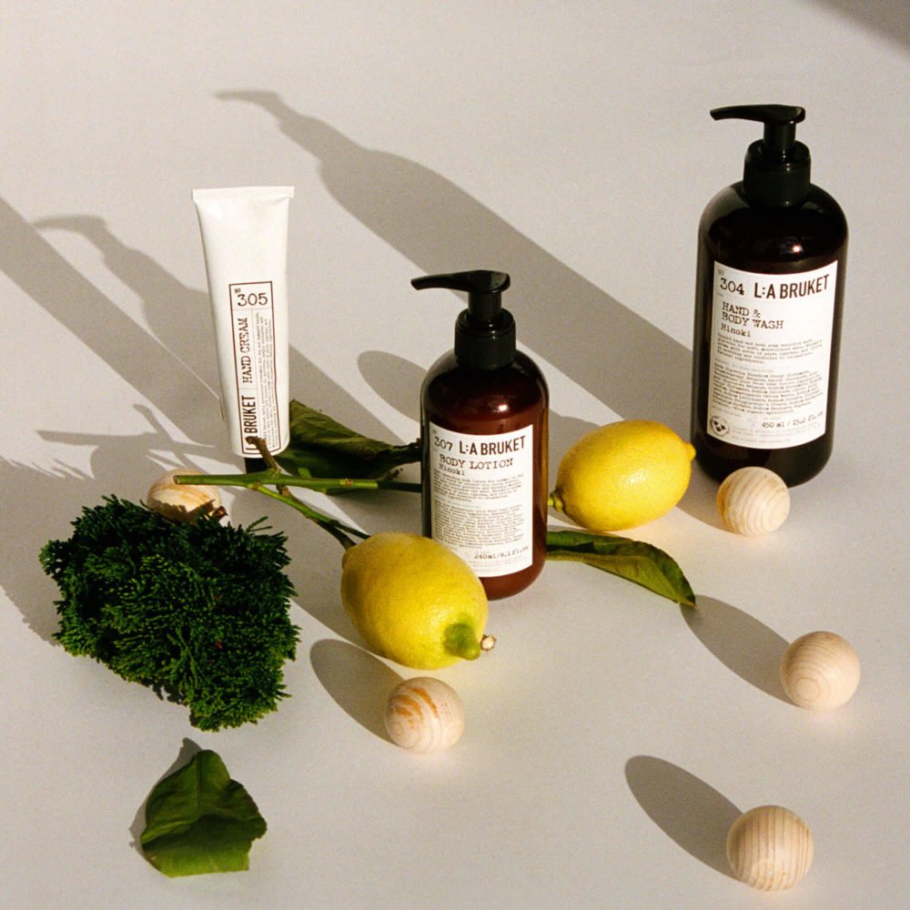 Hinoki Hand Cream 305 - Image 3