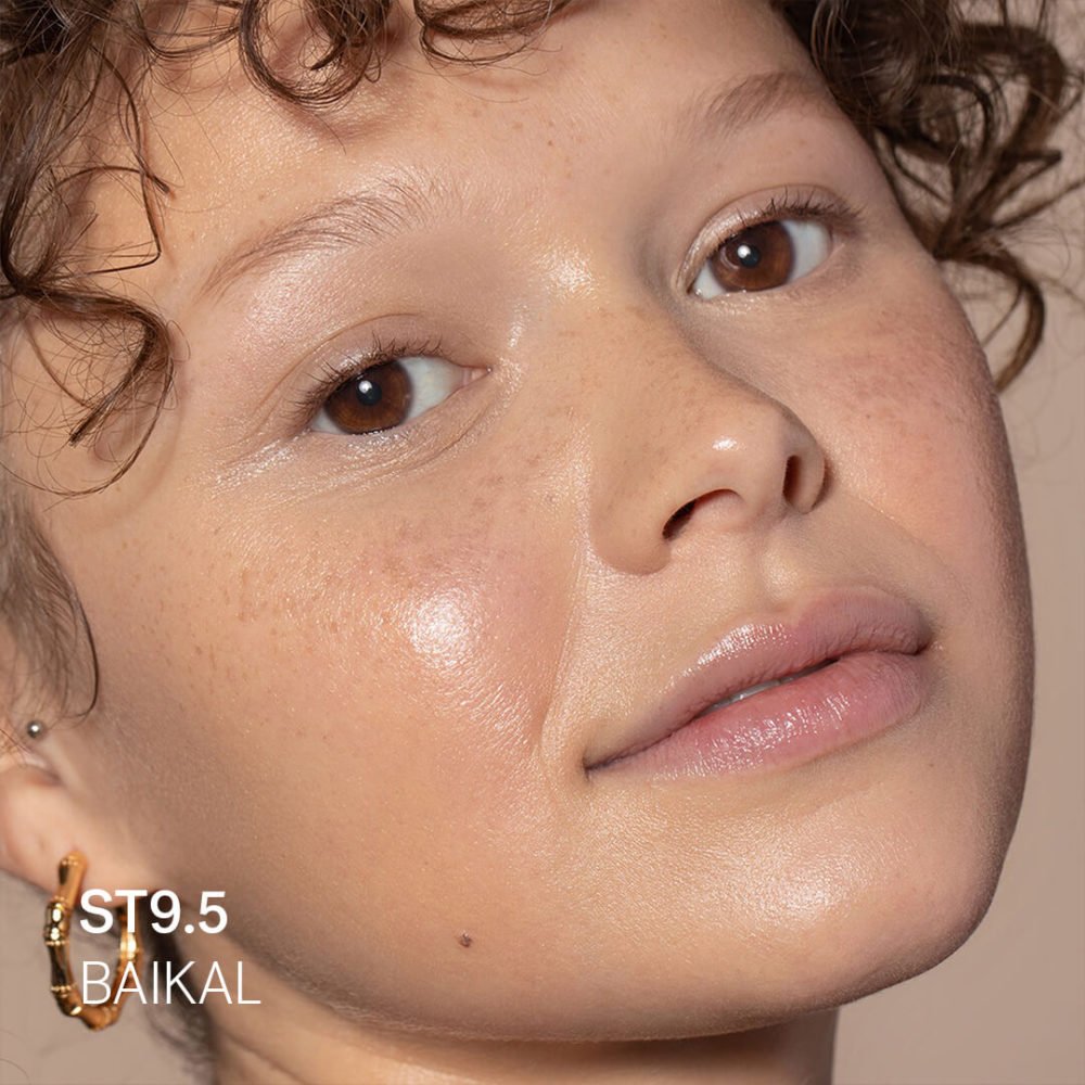 Super Serum Skin Tint SPF30 - Image 73