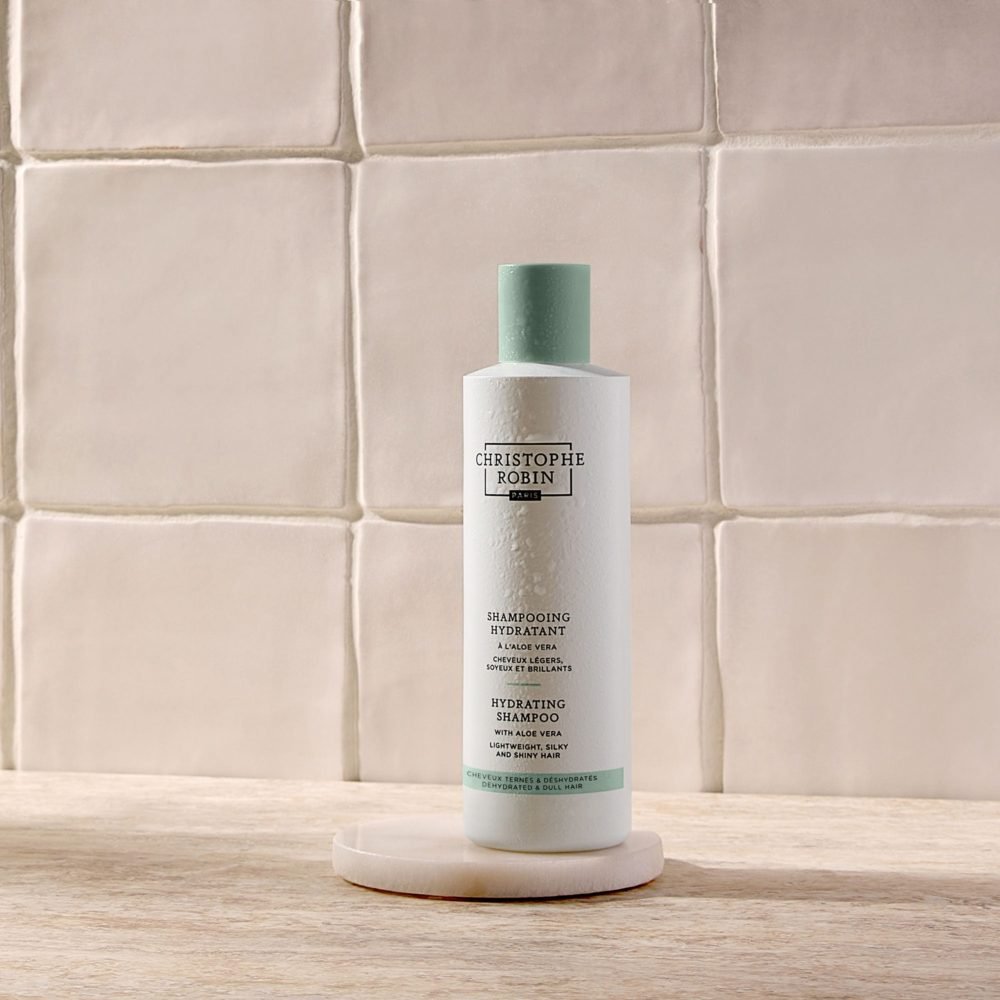 Aloe Vera Hydrating Shampoo - Image 2