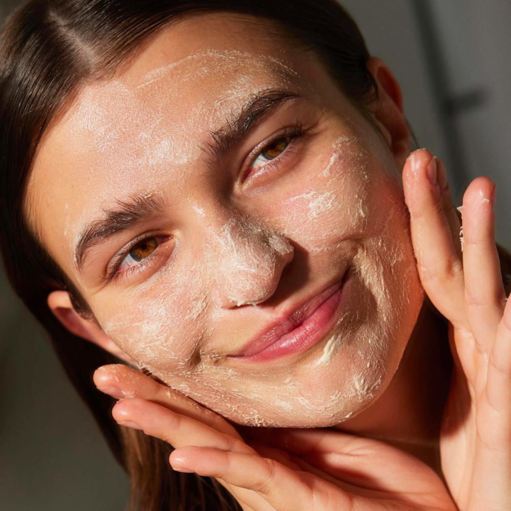 Microderm Instant Glow Exfoliator - Image 4